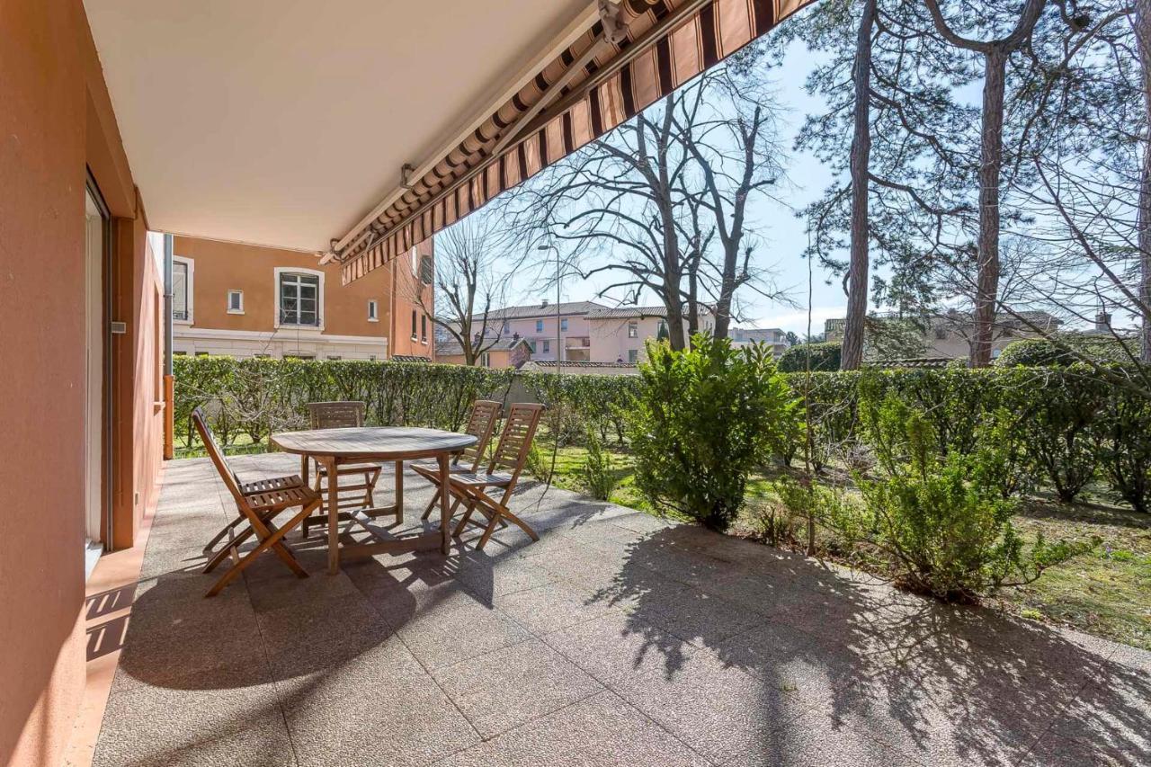 Suite Granges En Rez-De-Jardin Pour 4 Voyageurs Lione Esterno foto