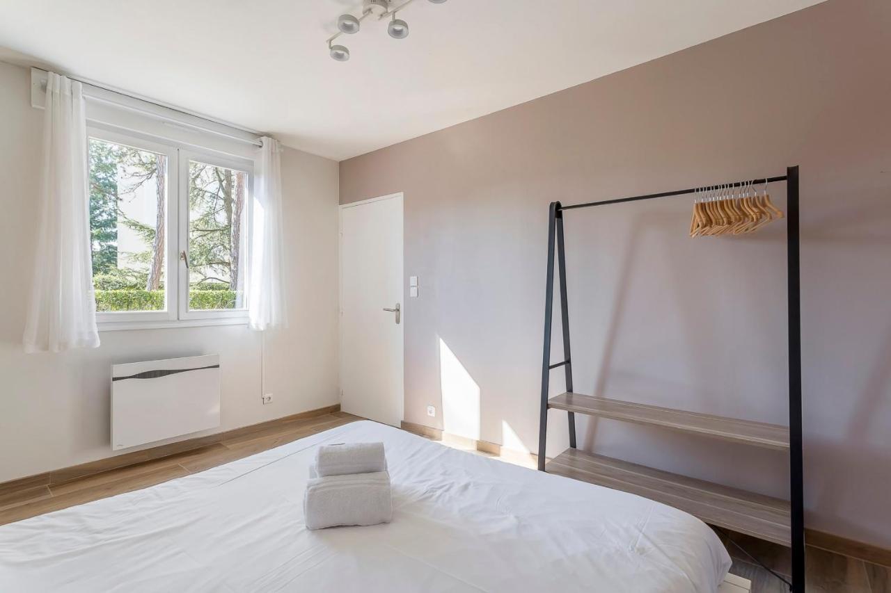 Suite Granges En Rez-De-Jardin Pour 4 Voyageurs Lione Esterno foto