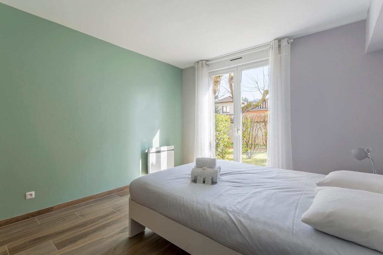 Suite Granges En Rez-De-Jardin Pour 4 Voyageurs Lione Esterno foto