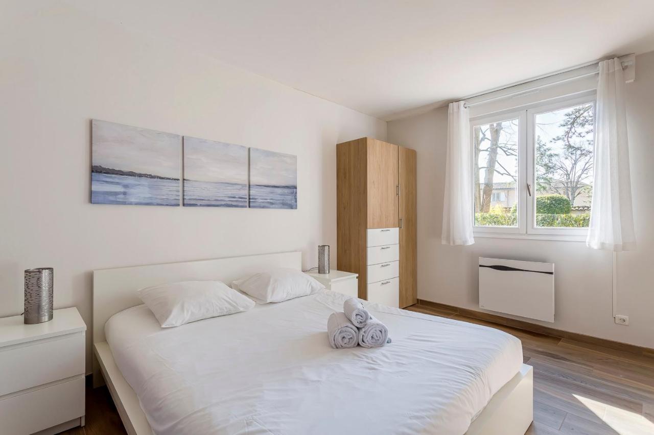 Suite Granges En Rez-De-Jardin Pour 4 Voyageurs Lione Esterno foto
