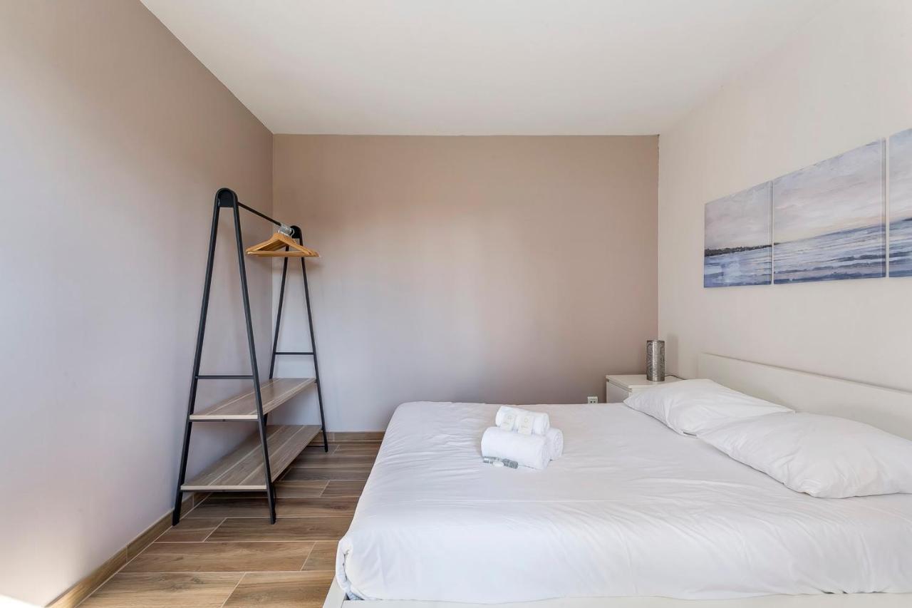 Suite Granges En Rez-De-Jardin Pour 4 Voyageurs Lione Esterno foto